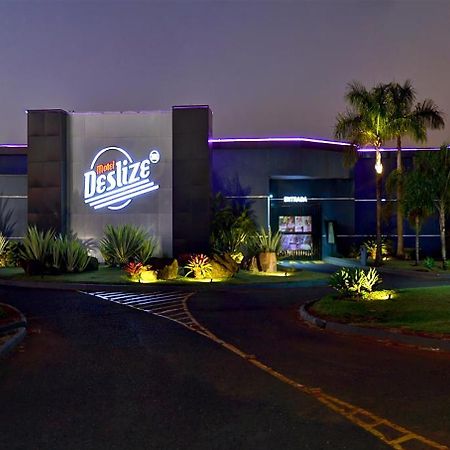 Deslize Motel 4 Uberlandia Exterior photo